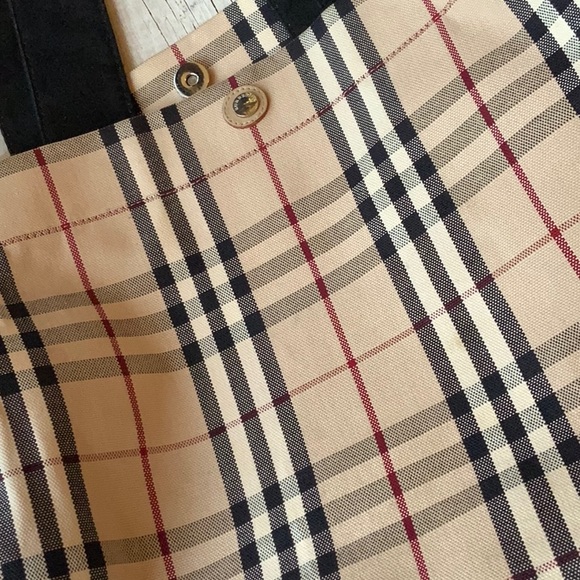 Authentic Burberry Canvas Tote Bag - Picture 3 of 16